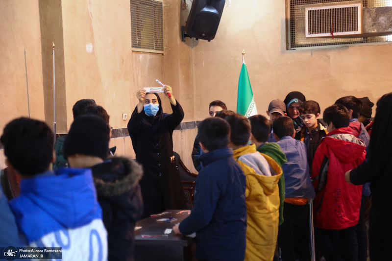 بازدید اقشار مختلف مردم از بیت امام خمینی (س) در جماران-4
