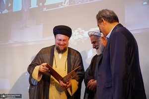 تجدید میثاق جمعی از مدیران و کارکنان بنیاد مسکن انقلاب اسلامی با آرمان های امام خمینی (س)