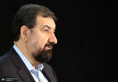 محسن رضایی خواستار عذرخواهی رییس جمهور فرانسه شد