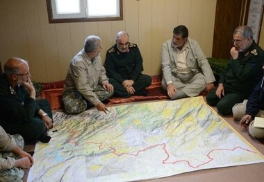 حضور جانشین فرمانده کل سپاه در مناطق زلزله زده