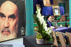 مراسم شام شهادت امام رضا(ع) و بزرگداشت علامه حکیمی در حسینیه جماران-1