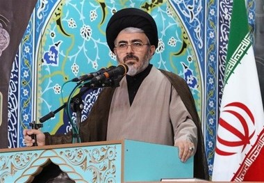 امام جمعه ارومیه: عید فطر روز رها شدن از هر پلیدی است