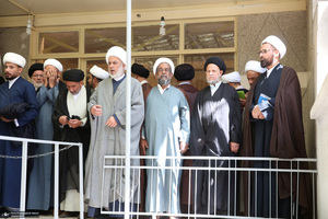 بازدید جمعی از علمای نجف از حسینه و مجموعه فرهنگی جماران