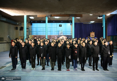 اجرای گروه سرود دانش آموزی بسیج هنرمندان شهریار به مناسبت سالروز ارتحال امام(س)