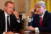 ترامپ به اردوغان موفقیت در همه‌پرسی را تبریک گفت