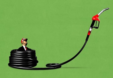 افزایش قیمت بنزین می‌تواند جمهوری‌خواهان را در انتخابات میان‌دوره‌ای زمین‌گیر کند/ ترامپ به دنبال کاهش قیمت بنزین پیش از روز انتخابات است/ میزان محبوبیت ترامپ تقریباً به‌طور مداوم کاهش یافته است