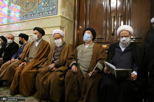 حضور مراجع و علما در مسجد امام حسن عسکری(ع) در پی ارتحال آیت الله العظمی صافی(ره)