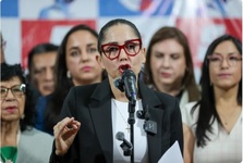 ارتش و پلیس ونزوئلا وفاداری به رئیس جمهور جدید را اعلام کردند