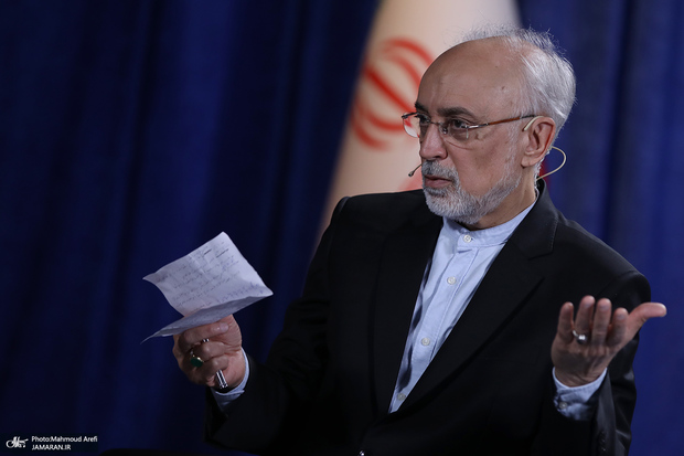 علی اکبر صالحی: انتخاب مدنی‌زاده به عنوان وزیر اقتصاد را اقدامی مدبرانه و آینده‌نگرانه می‌دانم/ تصمیمات آینده وزارت اقتصاد تحت مدیریت وی، بر پایه دانش، تجربه، و دلسوزی برای مردم ایران اتخاذ خواهد شد