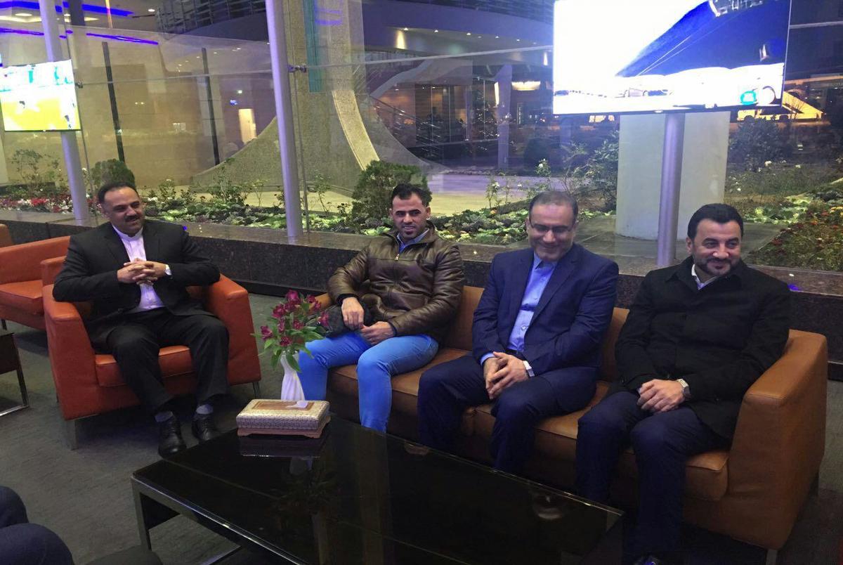 وزیر ورزش عراق وارد تهران شد+ عکس