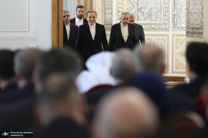 نشست وزیر امور خارجه با سفرا و کارداران و روسای نمایندگی های خارجی و بین‌المللی مقیم تهران