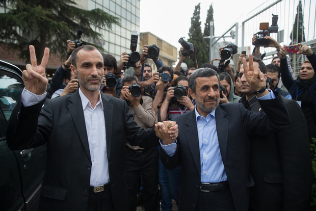 مردم به احمدی‌نژاد - بقایی چقدر پول دادند؟