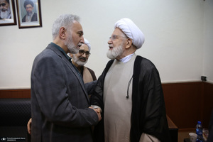 دیدار مهدی کروبی با سید حسن خمینی و جمعی از فعالان سیاسی