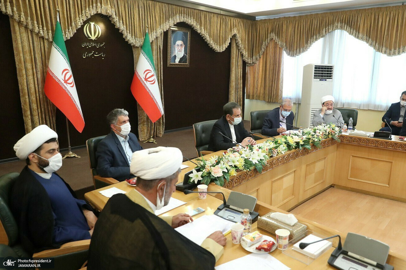 نشست هم اندیشی جهانگیری با جمعی از علما و روحانیون