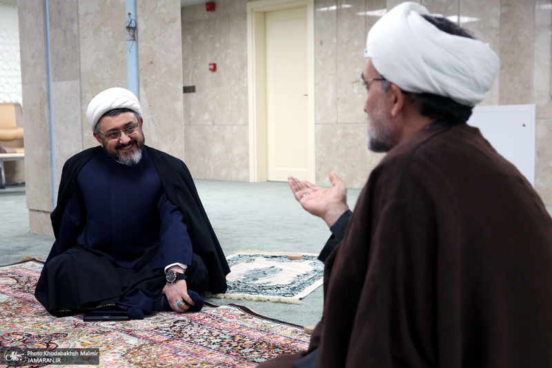 نشست بررسی زمینه‌های حضور فرهنگی و هنری موسسه تنظیم و نشر آثار امام خمینی (س) در عراق