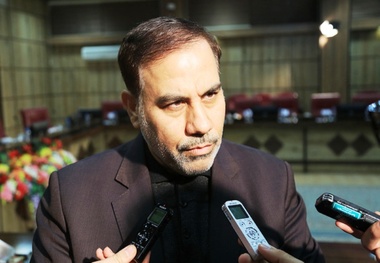 ورود تلفن همراه به زندان باید ممنوعیت قانونی داشته باشد