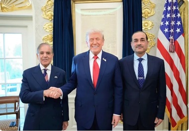  آمریکا در بحبوحه سردی روابط با هند به پاکستان نزدیک می شود