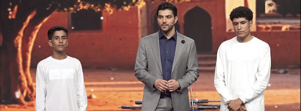 "کاپیتان" کپی شده از "عصر جدید/ نه مجری‌اش مجری است، نه داورانش داور