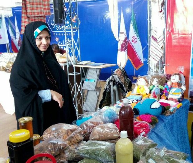 مدیر کل بانوان استانداری تهران: زنان باید در مدیریت کشور مشارکت کنند