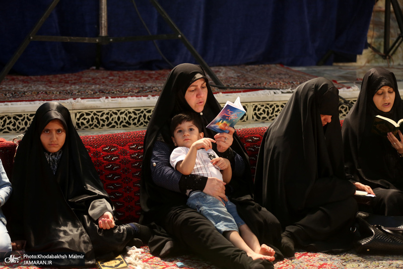 ..احیای شب بیست وسوم ماه مبارک رمضان در حرم مطهر امام خمینی(س)