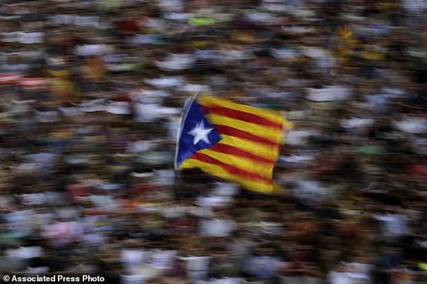 پایان دادن به «استقلال‌ کاتالونیا»؛ کودتای نرم مادرید علیه جنبشهای جدایی طلبانه
