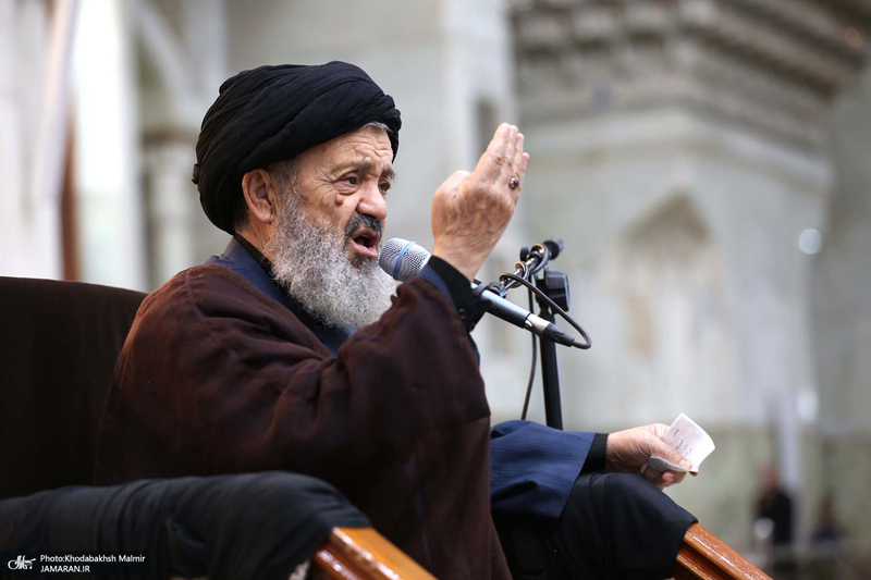 مراسم سوگواری شب اربعین حسینی(ع) در حرم امام خمینی(س)