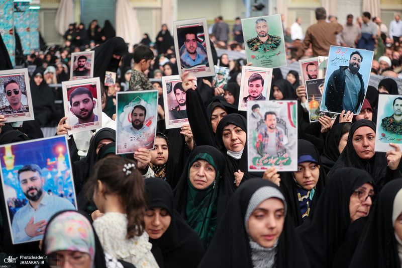 مراسم گرامیداشت عید میلاد پیامبر اکرم (ص) و امام صادق (ع) در حسینیه امام خمینی (ره)