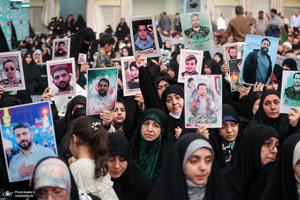 مراسم گرامیداشت عید میلاد پیامبر اکرم (ص) و امام صادق (ع) در حسینیه امام خمینی (ره)