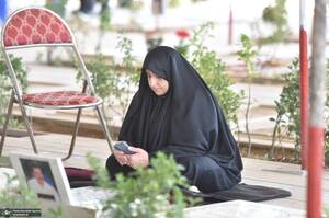زیارت اهل غبور در آخرین پنجشنبه سال در بهشت زهرا (س) تهران