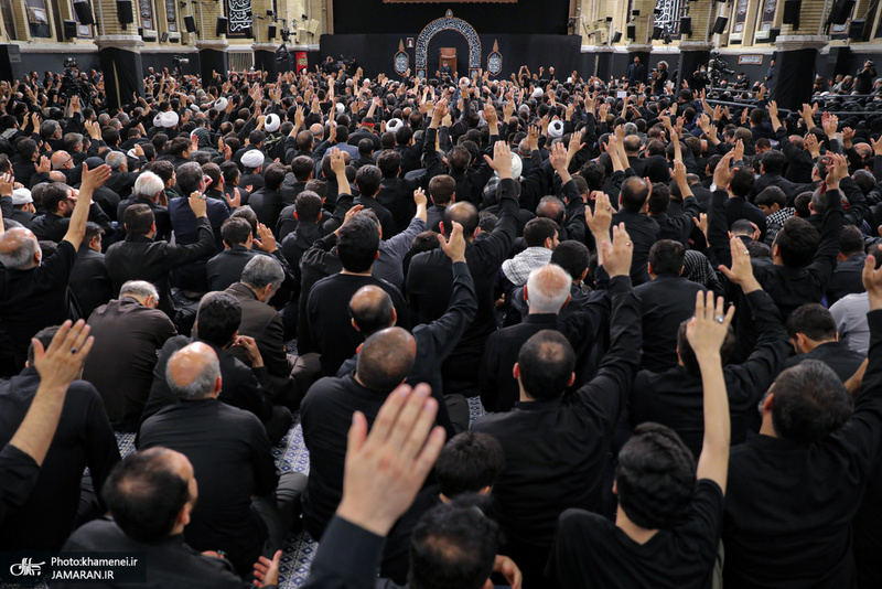 آخرین شب مراسم عزاداری حضرت اباعبدالله الحسین (ع) در حسینیه امام خمینی