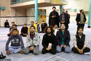 بازدید اقشار مختلف مردم از بیت امام خمینی (س) در جماران