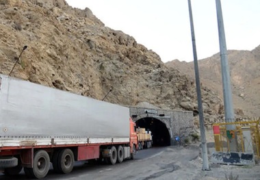 نایب رییس کانون کامیونداران: برخی از جاسوسان، کامیون‌ اجاره کرده بودند/ کامیونداران وفادار به کشورشان هستند/ رانندگان منافق نیستند اما منافقان راننده شدند