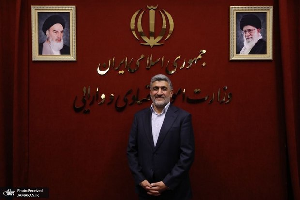 رئیس سازمان بورس: برای تصدی وزارت اقتصاد پیشنهادی به من نشده/ باید به تأمین مالی ۵۰ - ۵۰ بین بانک و بازار سرمایه برسیم