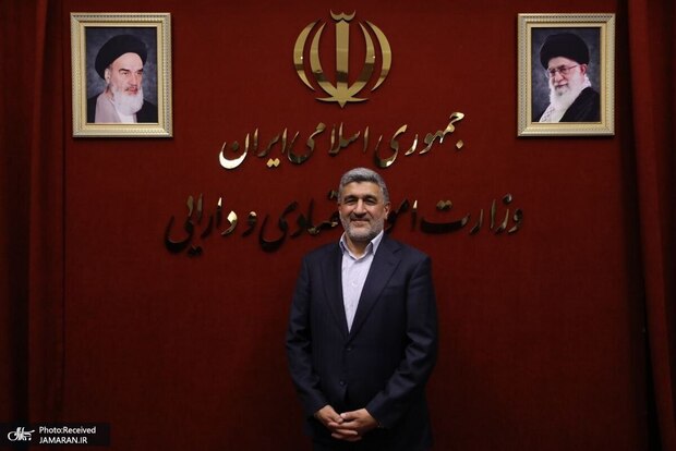 رییس بورس: بازار سرمایه جای حرکت انتحاری نیست/ نباید خرید و فروش سهام عدالت آسیبی به سهامداران وارد کند/ جلسه با رئیس‌جمهوری و وزیر اقتصاد؛ نتایج خوبی داشت