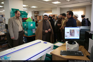 بازدید جمعی از مدیران موسسه تنظیم و نشر آثار امام(س) از مرکز اسناد کتابخانه ملی 