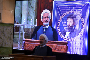 تجدید میثاق سرپرست و کارکنان موسسه تنظیم و نشر آثار امام خمینی(س) با آرمان های بنیانگذار جمهوری اسلامی