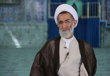 امام جمعه شهرکرد: کمک‌های مومنانه  با حفظ کرامت خانواده ها توزیع شود