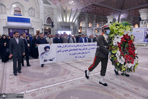 مراسم تجدید میثاق اهالی فرهنگ و کتاب با آرمان‌های امام خمینی (س)