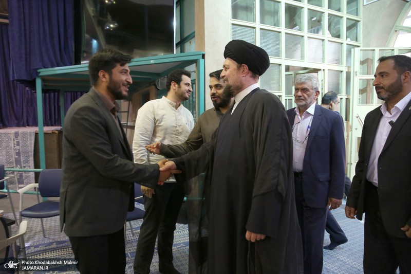 بازدید سیدحسن خمینی از  کارگاه طراحی زندگی سیاسی و عرفانی امام خمینی (ره) در حسینیه جماران