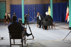 گفتگو با رئیس موسسه تنظیم و نشر آثار امام خمینی (س)  در حسینیه جماران