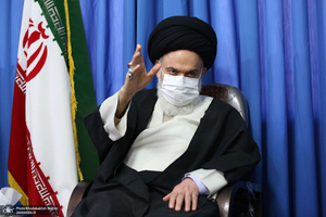 دیدار سرپرست موسسه تنظیم و نشر آثار امام خمینی(ره) با آیت الله حسینی بوشهری