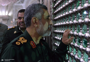 حضور فرمانده هوا فضای سپاه در حرم مطهر امام خمینی (س)