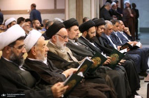 مراسم بزرگداشت احسان صابری در حرم امام خمینی (س)