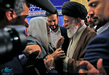 دیدار شرکت‌کنندگان در اجلاس «محبان اهل‌بیت(ع) و مسئله تکفیری‌ها» با رهبر معظم انقلاب 