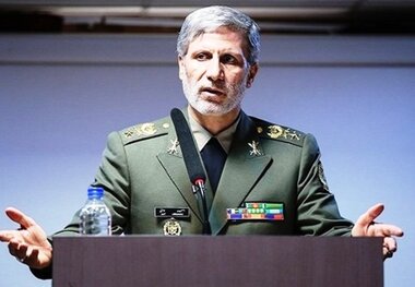 زیردریایی فاتح عنصر مهم امنیت ملت ایران است