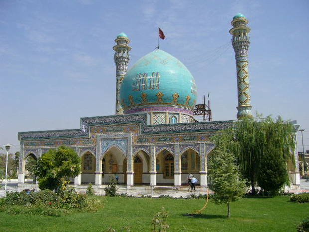 بقاع متبرکه استان البرز در حالت آماده باش قرار گرفتند