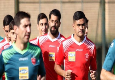 مهاجم جنجالی به نیمکت پرسپولیس تبعید شد