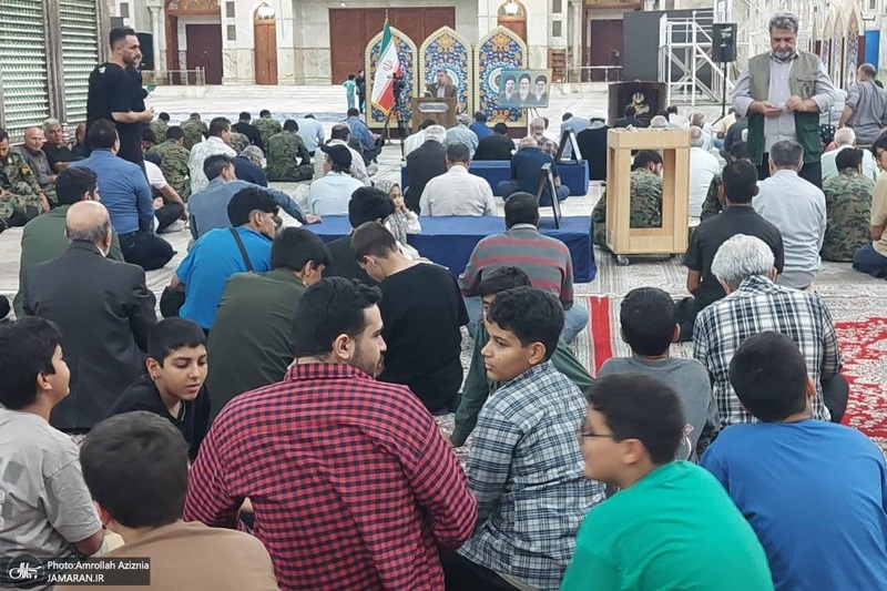 مراسم دعای کمیل در حرم امام خمینی