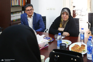 دیدار نوروزی برخی از چهره های سیاسی و دانشگاهی با محمدرضا عارف