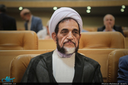 اشرفی اصفهانی: نمی‌توانند با موجی که روحانی در فضای کشور ایجاد کرده، مقابله کنند